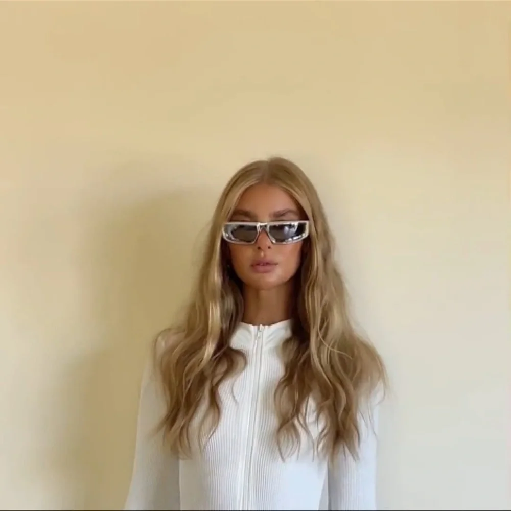 Wrap Around Trendy Sunglasses Silver - Futuristic Look